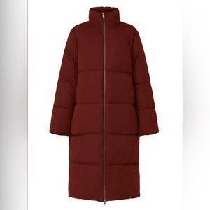 Sweet Baby Jamie ruby puffer, size medium, in very good condition.